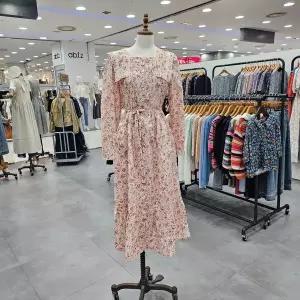 [써스데이아일랜드]배색 레이스 카라 플라워 원피스 T246MOP151W