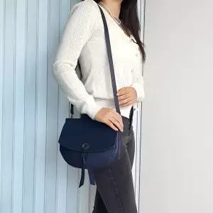 빈폴 디자인예쁜 가죽 여성 숄더백 크로스백 중고 가방 은피아노