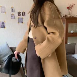 [디어로우]D99 클린 버튼 라글란 A라인 코트