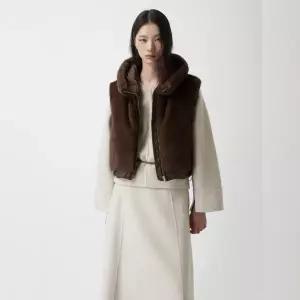 [롯데백화점]쥬크 페이크 퍼 후드집업 구스 베스트 (Z254PSG804)