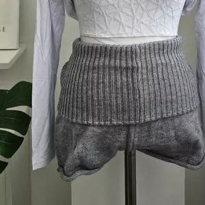 [라일리여성의류] Rly 러벨 발레복 무용 힙워머 따듯한 숏팬츠 핫팬츠  43639160)