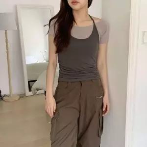 [하프클럽/]여자 홀터넥 레이어드 배색나시 입술넥 반팔티 세트