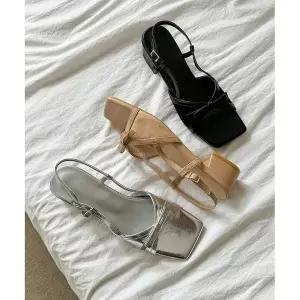 스트랩샌들 여자샌들 가을신상 통굽 스트랩 슬리퍼 (WEF091C)