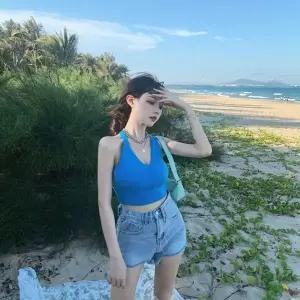 [하프클럽/]4컬러 니트 끈 홀터넥 백리스 나시 바캉스룩 크롭티