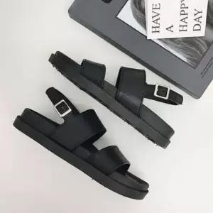 여성 여름 샌들 발편한 스트랩 키높이 바캉스