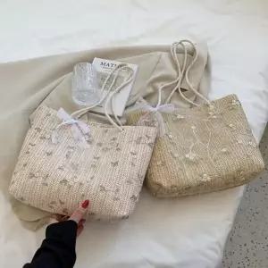 [하프클럽/]여성 기본 여름 핸드 가벼운 모던 쇼퍼 가방 예쁜 라