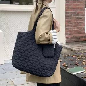 [하프클럽/]나일론 여자 캐주얼 쇼퍼 숄더 필수템 백 데일리 퀄팅