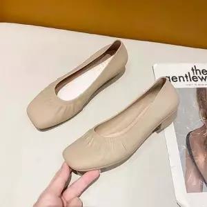 말랑 셔링 아쿠아 구두 방수효과 무드 펌프스 힐