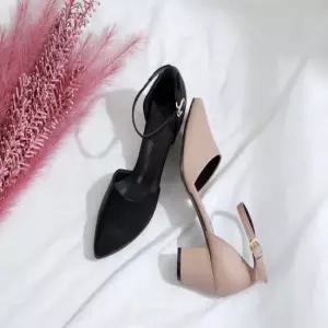 미들힐 뾰족코 통굽 키높이 트임 발목 스트랩