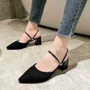 여자뮬 스트랩 샌들힐 뒷굽 없는 구두 하객룩 슈즈