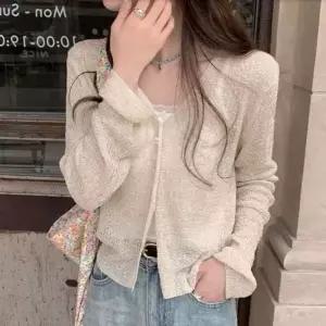 [하프클럽/]걸스 세련된 브이컷 라이트웨이트 레이디 장팔 풀오버 티셔츠