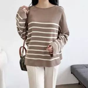 [하프클럽/]여자루즈핏 단가라스트라이프니트머스트해브