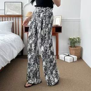 [하프클럽/]유니크 플랜트 시즌 뱀부 플리츠 주름릴랙스핏 슬랙스