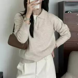 [하프클럽/다잇템]여자 슬릿 카라넥 스웨터 데일리 브이 티셔츠