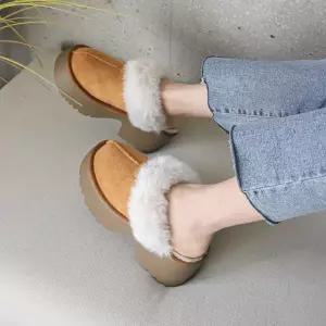 [디아슈즈]시나 스웨이드 절개 퍼 통굽 털안감 키높이 블로퍼 6cm