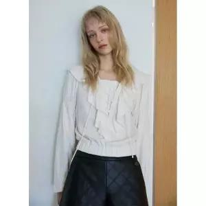 갤러리아 (25겨울) 벨벳 러플 스트링 블라우스 (ER4WB260)