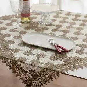 정사각 꽃잎 크로쉐 2color테이블뜨개장식 레이스 식탁 데코 인테리어