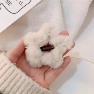 ( )보들보들 겨울 밍크 퍼 별 똑딱 머리핀 똑딱핀 화이트