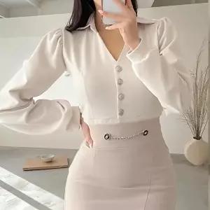 [옷자락]여자 브이넥 퍼프 소매 크롭 스타일 블라우스