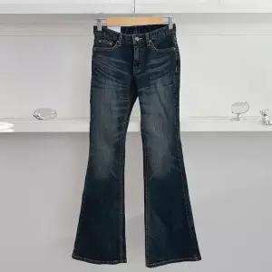 여성 기모 백포켓 슬림 부츠컷 프린트 데님바지