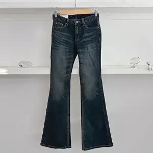 [옷자락]여성 기모 백포켓 슬림 부츠컷 프린트 데님바지