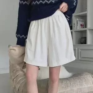 [옷자락]여성 플레어 오버핏 골덴 밴딩 숏 팬츠