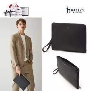 [롯데백화점]헤지스ACC 블랙 가죽 화이트로고 심플 클러치백 HJHO3F625BK