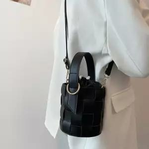 체크격자 데일리 우븐랩 버킷백 여성가방 크로스백 토트백