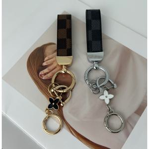 루이비통 자동차 키링 키홀더 백참 열쇠고리 차키링
