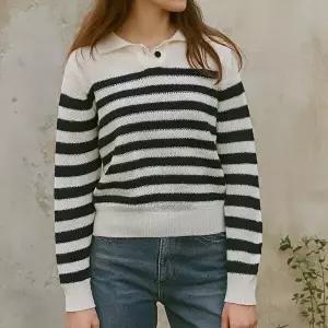 [올리브데올리브]올리브데올리브 펀칭카라넥 S/T니트