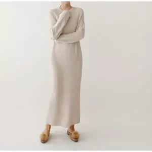 [모던스타일]여성 홀가먼트 캐시미어 울 비체 라운드 니트 롱 원피스 모임룩
