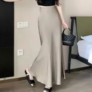 [오노마] ONM 유광 하이웨스트 밴딩 플레어 롱스커트 봄 여름코디