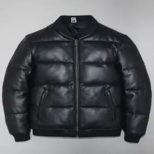 남자양가죽패딩 다운 남성용 숏패딩 두꺼운 재킷 바쏘옴므 오리털 램스킨 자켓 스웨이드 레노마