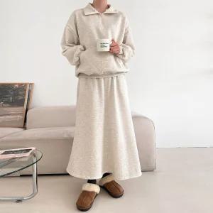 [문에이블]문에이블 여자 여성 겨울 루즈핏 하이넥 반집업 기모 따뜻한 데일리 맨투맨 밴딩 롱 스커트 세트