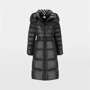 [버버리] 샌드센드 후드 다운 여성 롱 패딩 점퍼 80959541