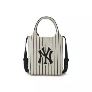 크로스백 JQT 3ACRS034N-50CRD 베이직 빅로고 니트 크로스백 NY (D.Cream)