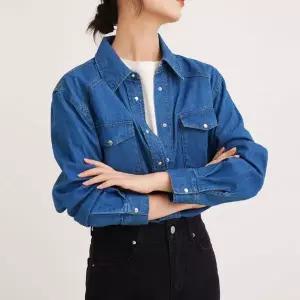 [하프클럽/]여성 깔끔한 스탠다드핏 베이직 청남방 데님셔츠