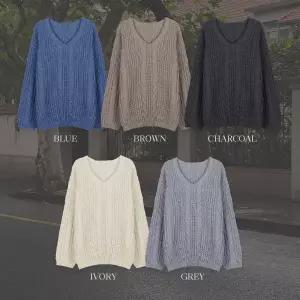 핫핑 [5컬러][여리핏] 세르빈 루즈핏 꽈배기 브이넥 긴팔니트티