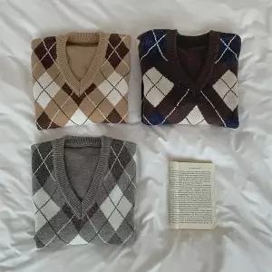 핫핑 [울함유/소프트터치] 토브 아가일 브이넥 울 긴팔 니트티