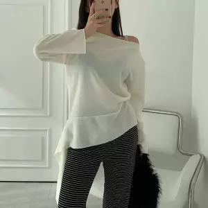 여자 원오프숄더 시스루 레이어드티 티셔츠