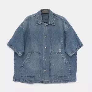 우영미 스틸로고 포켓 페이딩 데님 반팔 남성 셔츠 W251SH30995L