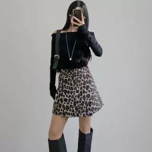 [하프클럽/]여성용 레오파드 패턴 앙고라 A라인 슬림 스커트