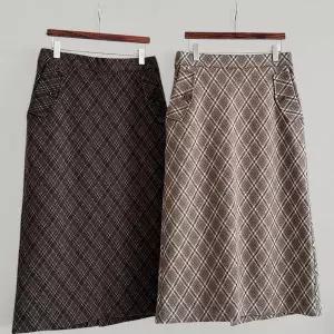 [하프클럽/]여성 겨울 하객룩 체크 포켓 롱스커트 뒤트임 일자 스타일