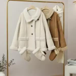 [다잇템] 여자 무스탕 주머니 벙어리장갑 떡볶이단추 퍼카라넥 자켓