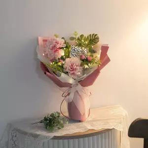 다알리아 조화 꽃다발 LED 샤를백 40cm 인테리어 꽃선물 장식 기념일 졸업식 조명 발표회 학예회