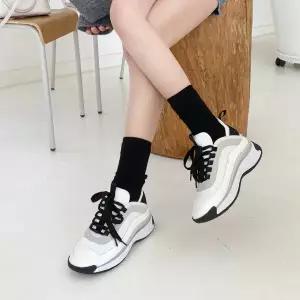 [롯데백화점]소보 스카렛 소가죽 키높이 스니커즈 6.5cm