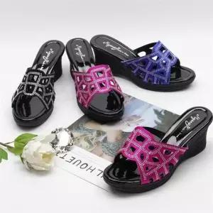 [오노마] ONM 웨지힐 여름 슬리퍼구두 큐빅장식 애나멜 미용사신벌  8752954)