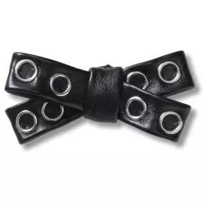 갤러리아 [크록스 본사] 블랙 그로멧 스터드 보우 지비츠 참 10016722