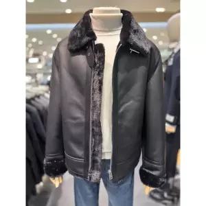 [롯데백화점]리얼지오지아 [25FW] 페이크 레더 블랙 무톤 무스탕 자켓 ADF4FP1806