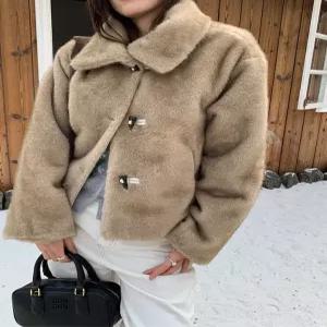 [모어오브]카페인 퍼 코트 카라 숏코트 아우터